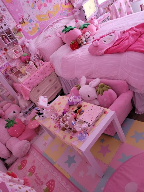 Kawaii Vanity, Bunny Space, Sanrio Room, Hello Kitty Room Decor, Kawaii Room Ideas, Hello Kitty Bedroom, Kawaii Bedroom, Hello Kitty Rooms, Pink Room Decor