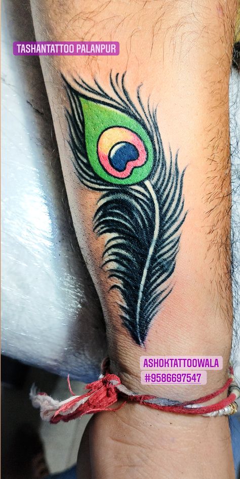 Peacoke Feather Tattoos, Peacock Leaf Tattoo, Pickock Feather Tattoo, Hand Cover Up Tattoo For Women, Peackok Feather Tattoos, Feather Tattoo Men, Peacock Feathers Tattoo, Peacock Feather Tattoo Design, Peacock Feather Tattoos