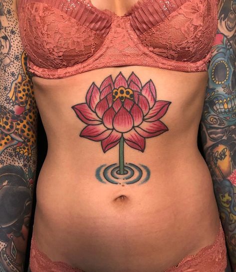 Lotus flower by Brad Stevens, an artist specializing in American Traditional and Japanese tattooing, Brad is based in Brooklyn, New York. Neo Traditional Lotus Flower, Traditional Lotus Flower Tattoo, Traditional Lotus Tattoo, Sick Tattoos, Body Tattoo Design, Flower Tattoo On Side, Lotus Flower Tattoo Design, Sunflower Tattoo Shoulder, Tattoo For Boyfriend