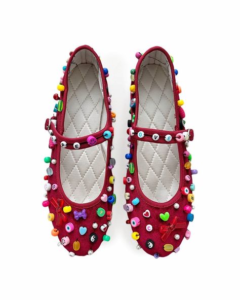 DIANA RIKASARI | When in doubt...just bead it. Spent 8 hours sewing all these beads onto my ballet flats 🥹💖🌎♻️ #upcycling #sustainablefashion #DRsewing | Instagram Sewing, Ballet, Upcycling, Instagram, Beads, Diy Shoes, 8 Hours, Ballet Flats, Sustainable Fashion