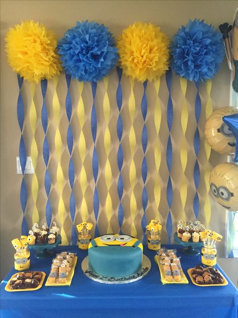 Minions Birthday Party Decorations Diy, Minions Birthday Decorations, 2nd Birthday Minion Theme, Minion Theme Decoration, Minion Theme Party, Minion Birthday Backdrop, Minions Theme Party, Minions Baby Shower Ideas, Minion Second Birthday Party