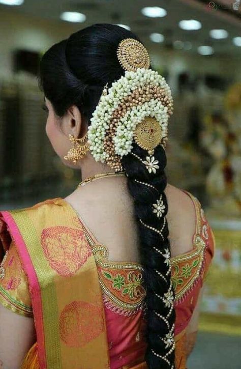 Bridal Hairstyle For Reception, Hairstyle Indian, South Indian Wedding Hairstyles, Hairstyles For Indian Wedding, Bridal Hairstyle Indian Wedding, Hair Style On Saree, Saree Hairstyles, Bride Hairstyle, Engagement Hairstyles