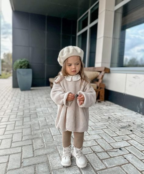 Girl Winter Outfits Kids, One Year Old Outfits Girl, Baby Style Winter, Toddler Girls Outfit Ideas, Baby Girl Outfits Aesthetic, Toddler Winter Outfits Girl, Winter Baby Girl Outfits, Baby Girl Style Outfits, Baby Girl Outfits Winter