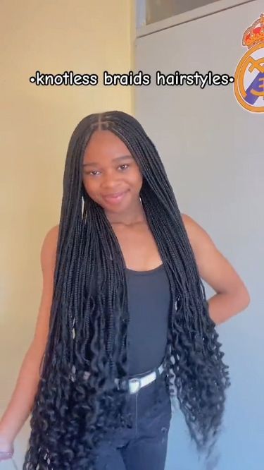 Knotless braid hairstyle🤩😍 Knotless Braids With Hair Jewelry, Crown Braid With Knotless Braids, Hairstyle Ideas For Braids With Curls, Bday Hairstyles Ideas Black Braids, How To Style Your Knotless Box Braids, Curly Tips Braids, Styles Of Box Braids, Alternative Box Braids Hairstyles, Long Black Knotless Braids With Curls