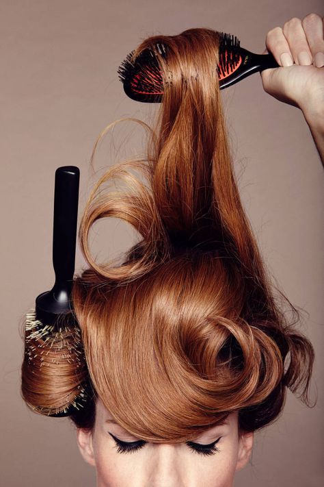 http://harpersbazaar.tumblr.com/post/98836699481/4-must-have-hair-brushes-photo-credit-courtesy Big Hair, Best Hair Brush, Hair Detangler, Hair Envy, Hair Today, About Hair, Hair Dos, Gorgeous Hair, Hair Brush