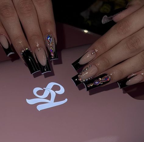 Black Bling Birthday Nails, Black French Tip Nails Square With Rhinestones, Prom Nails Black And Purple, Black Acrylic Nail Designs With Gems, Best Acrylic Nails Black, Bling Black Nails, Latina Nail Designs Black, Nail Designs Rhinestones Simple, Black Bling Acrylic Nails Rhinestones