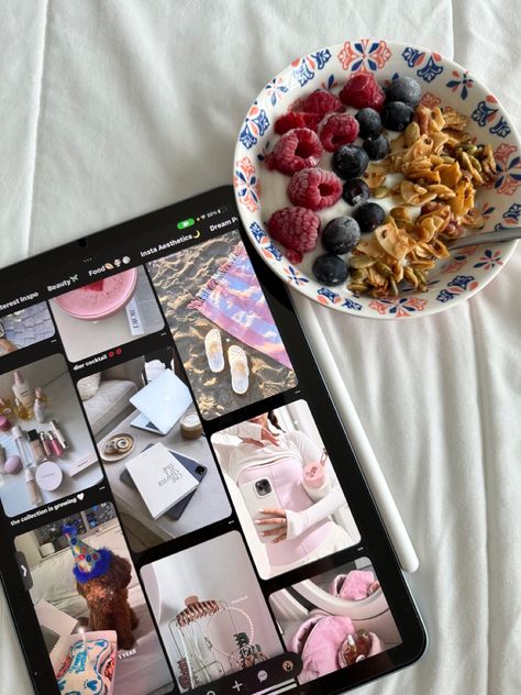the best combo is yogurt parfait + scrolling thru pinterest Scrolling Through Pinterest Aesthetic, Scrolling On Pinterest Aesthetic, Ipad Girlies, Scrolling On Pinterest, Pinterest Board Ideas, Holiday Morning, Pinterest Life, Basic Girl, Imperfection Is Beauty