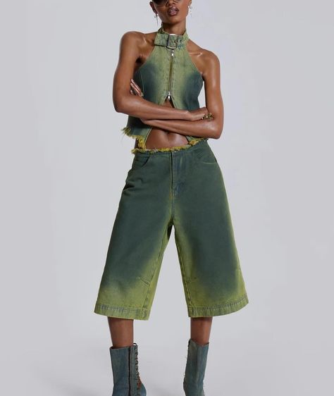 🪲🍄‍🟫🔥 GREEN VIBES DENIM! TOP+ BERMUDA www.valtikka.co Denim Jorts, Green Vibes, Charcoal Suit, Denim Shorts Outfit, Shorts Outfits Women, Denim Corset, Jaded London, Denim Wear, Knee Length Shorts