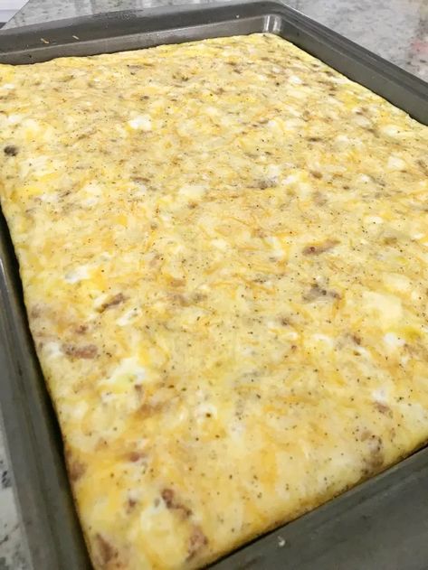 Sheet Pan Eggs For A Crowd, Make Eggs In Oven, German Baked Eggs, Sheet Pan Egg Recipes, Baked Eggs Breakfast, Eggs On Sheet Pan In Oven, Scrambled Egg Cups In Oven, Carnivore Egg Casserole, Sheet Pan Breakfast Casserole