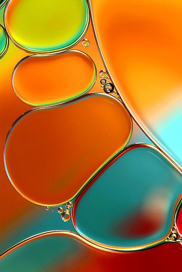 air bubbles Abstract Photography, Example Of Abstract, Foto Macro, Colorful Bubbles, Water Abstract, Oil Water, Digital Art Illustration, Foto Inspiration, Mellow Yellow