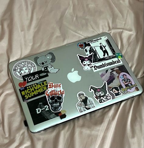 Laptop With Stickers Aesthetic, Macbook Case Stickers, Macbook Pro 2020, Macbook Air Stickers, Mac Stickers, Laptop Decoration, Tas Laptop, Laptop Case Stickers, Laptop Design