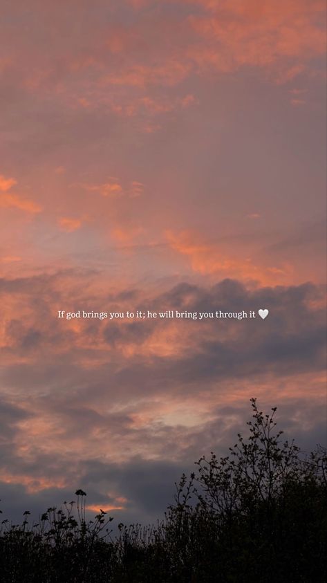 Pretty sky Wallpaper Bible Verse Aesthetic, Pink Bible Quotes, Pink Bible Quotes Wallpaper, Bible Verse Wallpaper Pink, Sunset Quotes Life, Jesus Quotes Wallpaper, Indoor Decor Ideas, Halloween Home Decor Ideas, Sunset Captions