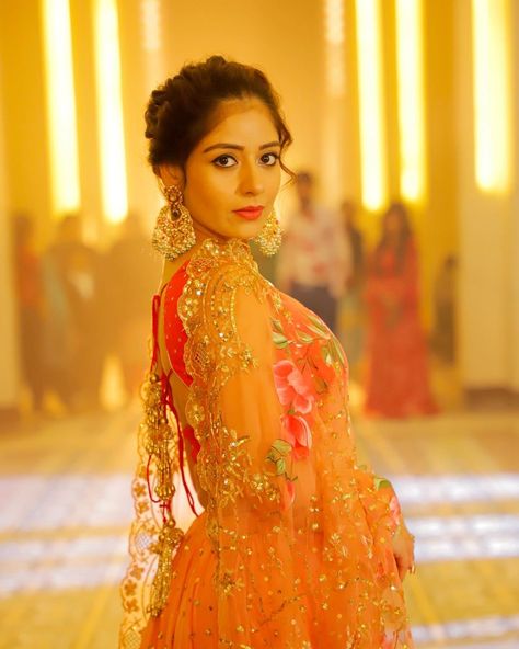 Tania Punjabi Actress, Actress Lehenga, Punjabi Actress, Bridal Dress Design, Women Wedding Guest Dresses, Girls Dpz, Wedding Guest Outfit, Stylish Girl, Most Beautiful Women