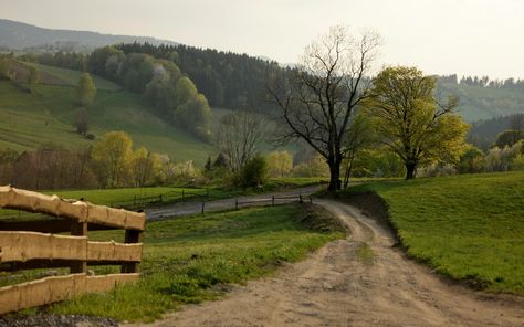 Nature, Beautiful Scenery Wallpaper, Nature Desktop Wallpaper, Field Fence, Field Wallpaper, Country Landscaping, Exotic Places, Wallpaper Desktop, Photography Wallpaper