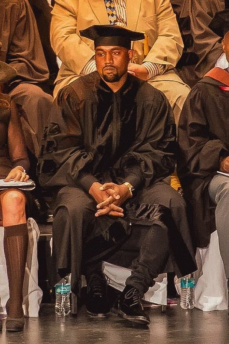 Kanye West Meme, Kenye West, Kanye Shirt, Kanye West Photo, Funny Kanye, Kanye West Funny, 2000s Punk, Kanye West Wallpaper, Kanye West Graduation