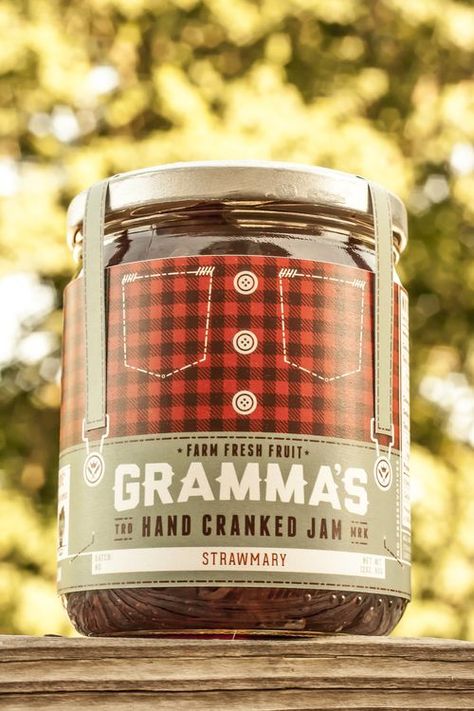 Genius! Gramma's Hand Cranked Jam Jam Packaging, Jam Label, Jar Packaging, Cool Packaging, Graphic Design Packaging, Packaged Food, Packaging Labels Design, Packing Design, Bottle Packaging