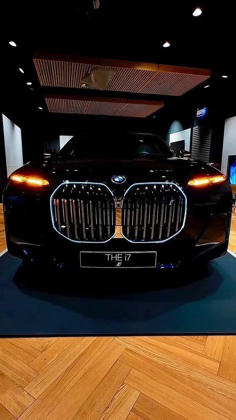 Latest Bmw Cars, Bmw I7 Wallpaper, Bmw Garage, Bmw I7, Bmw Wallpaper, Mustang Car Aesthetic, 2022 Ford Mustang, Instagram Features, Latest Bmw