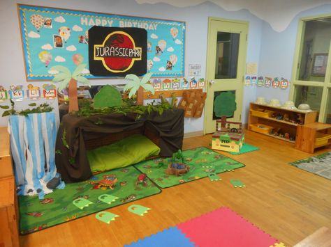 Dinosaur/Jurassic Park Dramatic Play Dinosaur Dramatic Play, Work Accomplishments, Dinosaur Jurassic Park, Dinosaur Classroom, Science Art Projects, Role Play Areas, Corner Ideas, Preschool Planning, Dinosaur Wallpaper