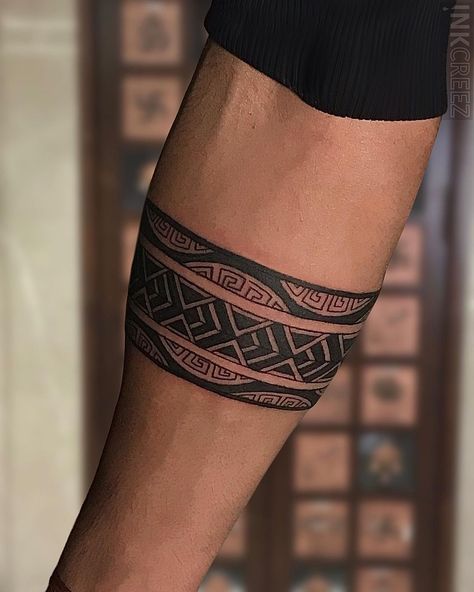 Bracelets Tattoo Men, Shin Tattoos Men, Meaningful Armband Tattoos For Men, Armband Tattoo Men Forearm, Tattoo Man Arm, Bracelet Tattoo Men, Tattoo For Men Hand, Bracelet Tattoo For Men, Tattoo Ideas For Men Forearm Half Sleeves