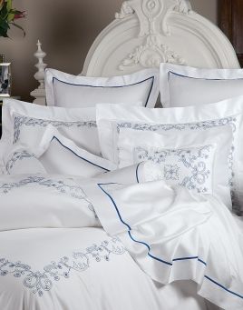 Contemporary Bedding New Traditional Bedroom, Contemporary Bed Linen, Bed Cover Design, Navy Embroidery, Italian Bed, Blue Comforter Sets, Black Bed Linen, Luxury Sheets, Blue White Decor