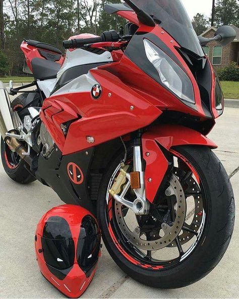 Deadpool Helmet Bike Combo Bmw Motorcycles, Motor Balap, Xe Ducati, Mobil Futuristik, Мотоциклы Harley Davidson, Crotch Rocket, Pahlawan Super, Motor Sport, Sepeda Motor