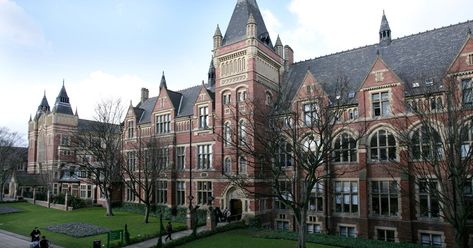 Good University, Leeds Bradford Airport, Study Law, University Accommodation, Leeds Beckett University, University Guide, University Of Leeds, Leeds University, Date Topics