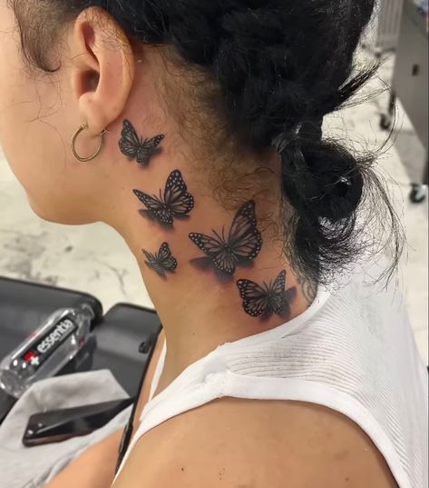 Butterflies neck girl tattoo 🦋 Neck Tattoos Women Unique, Cute Neck Tattoos For Women Small, Left Arm Sleeve Tattoos For Women, Flower Neck Tattoo, Rosen Tattoo Frau, Butterfly Neck Tattoo, Tato Dengan Makna, Small Neck Tattoos, Best Neck Tattoos