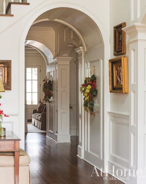 Southern Homes, Archways In Homes, Traditional Home Decor, Glam Pad, Christmas Classic, Classic Home Decor, Southern Home, Traditional Christmas, Classic House