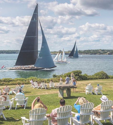 Lawn at Castle Hill Inn, Newport, Rhode Island. Photo by J Class/Carlo Borlenghi @officialjclass @castlehillinn (Instagram) Rhode Island Aesthetic, Rhode Island Vacation, Castle Hill Inn, Rhode Island Travel, England Aesthetic, Hamptons Summer, Castle On The Hill, East Coast Travel, Newport Wedding