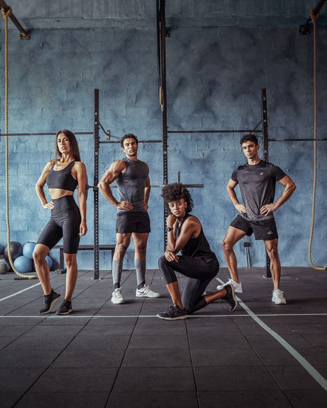 Magma Sports wear Gym Editorial Shoot on Behance Gym Team Photoshoot, Fitness Team Photoshoot, Fitness Editorial Photography, Gym Photos Ideas, Camo Photoshoot, Group Fitness Photography, Fitness Photoshoot Ideas Gym, Gym Campaign, Gym Editorial