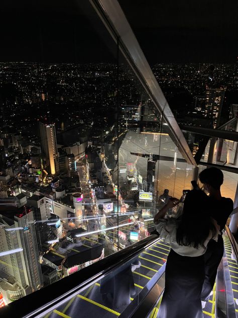 Tokyo Japan Shibuya, Night In Korea Aesthetic, Tokyo Night Life Aesthetic, Japan Rich Aesthetic, Shibuya Night Aesthetic, Japan Night Life Aesthetic, Rainy Tokyo Aesthetic, Japan Aesthetic Shibuya, Shibuya At Night