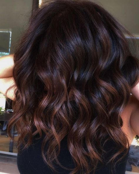 Popular Chocolate Brown Hair Color Idea Balayage, Rich Brown Highlights, Choclate Brown Hair, Chocolate Brown Hair Ideas, Balayage Brunette Short, Trendy Brown Hair, Red Brunette Hair, Chocolate Brown Balayage, Black Hair With Brown Highlights