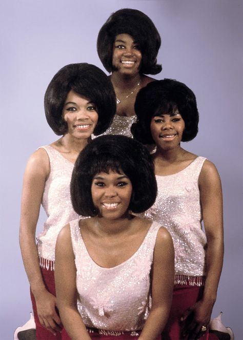 The Shirelles (Doris Coley, Shirley Owens, Addie Harris, and Beverly Lee), perhaps best known for the 1961 Gerry Goffin-Carole King song "Will You Still Love Me Tomorrow", an evocative introspection about contemplating the loss of virginity. (1962) To The One I Love, The Shirelles, 60s Girl, The One I Love, 60s Music, Oldies Music, Northern Soul, No One Loves Me, Alfred Hitchcock