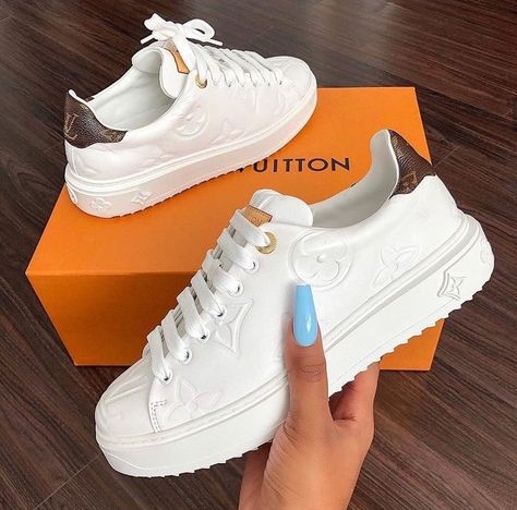 ✨ on Twitter: "louis vuitton time out sneakers… " Georges Chakra, Gucci Shoes Outfit, Adidas Shoes Outfit, Zapatillas Louis Vuitton, Louis Vuitton Shoes Sneakers, Skor Sneakers, Louis Vuitton Sneakers, White Tennis Shoes, Fancy Jewellery Designs