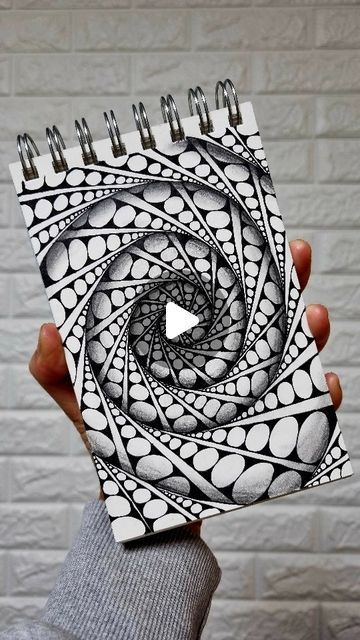 Tangle Art Ideas, Zentangle Drawings Ideas Hand Drawn, How To Draw A Spiral, Zentangle Inspired Art, Nature Zentangle, Sharpie Art Doodles, Zen Tangle Patterns, Random Patterns Drawing, Colored Zentangle