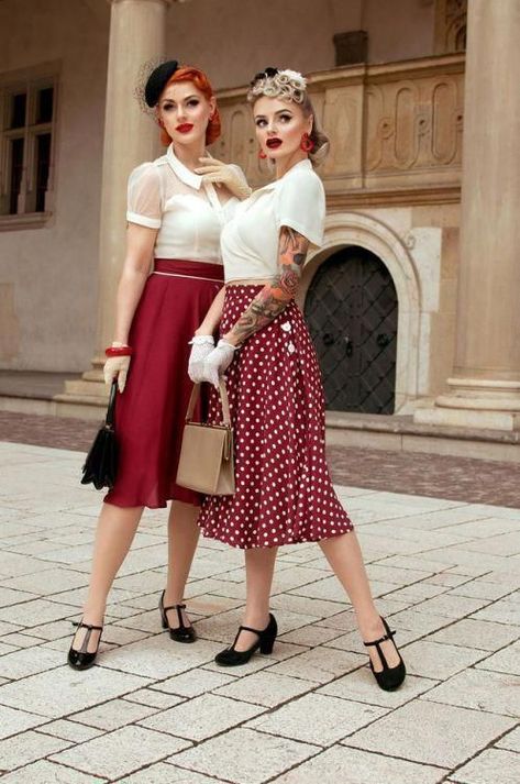 Stile Pin Up, Moda Pin Up, 40s Mode, Outfits 50s, Mode Rockabilly, Moda Pinup, Istoria Modei, Retro Fashion 50s, 50s Outfits