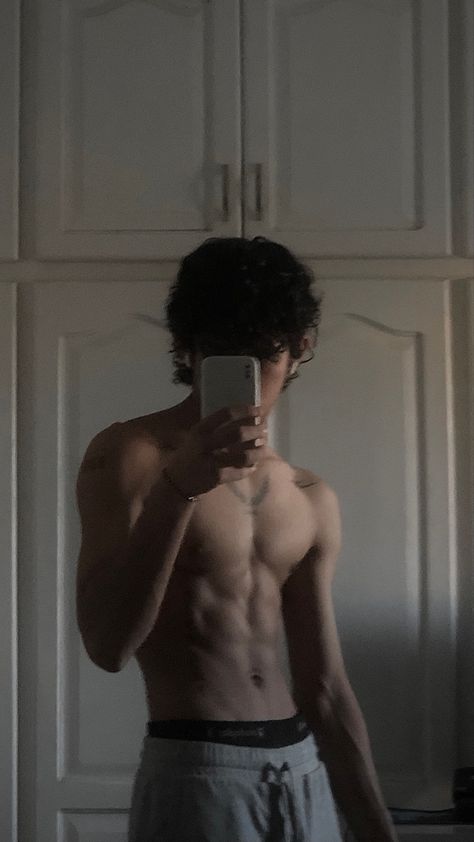 #aesthetic #fitness #abs #boys #tattoos Abs Selfie Guy, Abs Guy Without Face, Men Poses Selfie, Man Abs Aesthetics, Mens Abs Aesthetic, 8 Pack Abs Men, Athletic Boy Aesthetic, Six Pack Boy, Gym Body Men