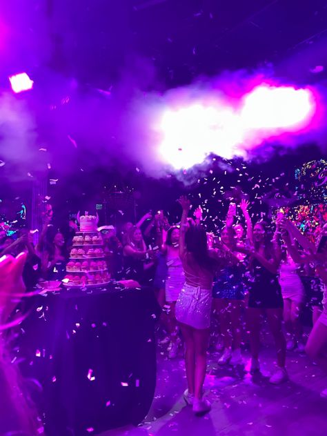 sweet sixteen, boston, party Sweet 16 Ballroom Party, Sweet 16 Indoor Party Ideas, Sweet 16 Party Ideas Themes Spring, Sweet 16 Pink Party, Sweet Sixteen Venues, 18th Birthday Party Ideas Theme, Sweet 16 Party Decor, Sweet 16 Venues, Sweet Sixteen Themes