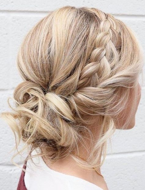 Braided Low Bun Wedding, Bridesmaids Up Dos, Hairstyle Bridesmaid, Mom Bun, Prom Hairstyles Updos, Kadeřnické Trendy, Formal Hairstyles For Long Hair, Bride Updo, Simple Prom Hair