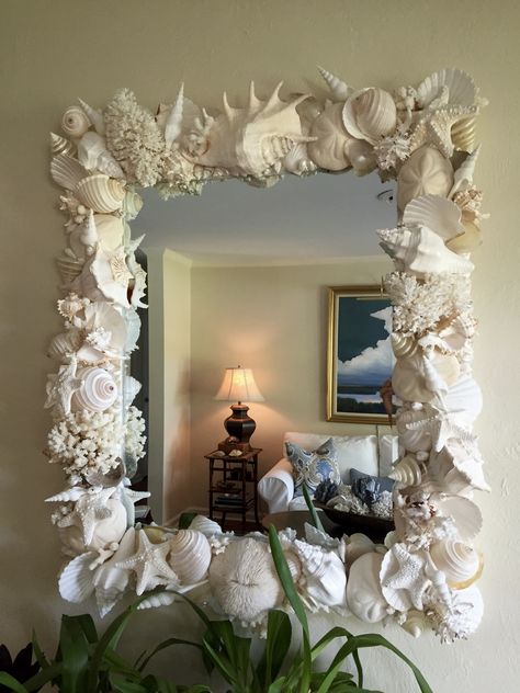 Shell mirrors by Seashore Chic | Seashore-Chic Decoration Theme Marin, Shell Mirrors, Antique Room, Artistic Decor, Seashell Mirror, Art Coquillage, Shells Diy, Seashell Projects, Shell Mirror