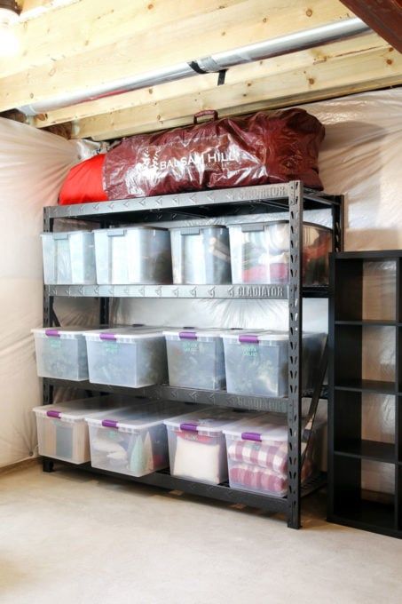 Take a tour of our organized basement, packed full of brilliant organization ideas to help you organize your own storage spaces! | #basement #basementorganization #organizedbasement #organized #storage #getorganized Konmari Method Organizing, Basement Organization, Cleaning Wood Floors, Holiday Storage, Basement Storage, Christmas Organization, Entryway Organization, Organization Inspiration, Home Organization Hacks