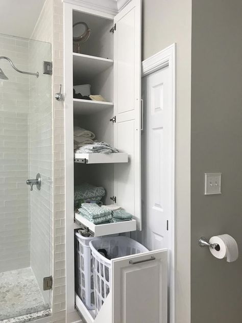 Design Interior Baie, Decor Baie, Bathroom Storage Solutions, Bathroom Small, Bad Inspiration, Master Bath Remodel, Towel Storage, Bathroom Remodel Designs, Large Bathrooms