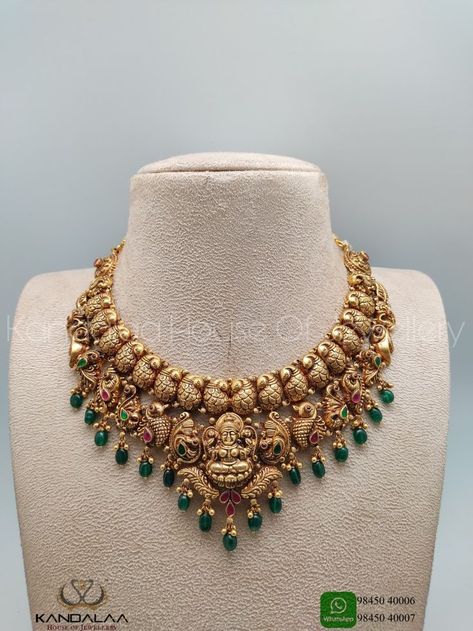 Neck Pieces Jewelry, Gold Jewels Design, Temple Jewelry Necklace, Gold Temple Jewellery, Antique Necklaces Design, Gold Earrings Models, Fancy Jewelry Necklace, Choker Necklace Designs, Indian Bridal Jewelry Sets