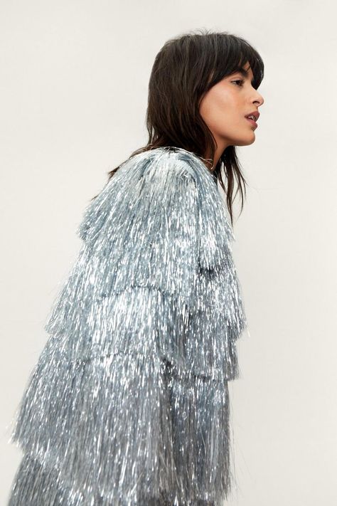 Tinsel Fringe Jacket, Fringe Jacket Outfit, Tassel Jacket, Fringe Clothing, Glamour Party, Fringe Coats, Taylor Outfits, Metallic Jacket, Fringe Kimono