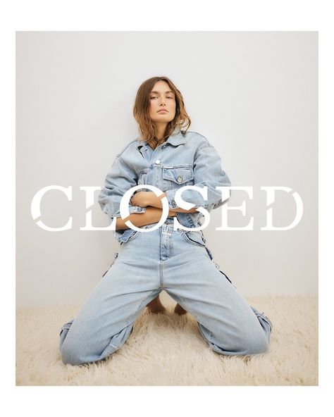 Auburn Hair, Denim Campaign Editorial, Curly Pixie Cuts, Relaxed Trousers, Fendi Peekaboo, Hair Color Auburn, Blonde Hair Inspiration, Curly Hair Routine, Denim Shoes