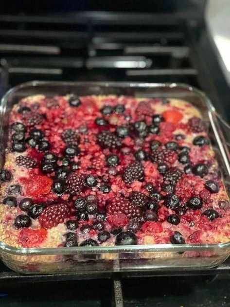 Weight Watchers Recipes ( Meals & Ideas ) | Berry Breakfast Casserole | Facebook Weight Watchers Recipes, Berry Breakfast Casserole, Berry Casserole, Weight Watcher Recipes, Bf Ideas, Healthy Breakfast Casserole, Berry Breakfast, Vegan Baked, Weightwatchers Recipes