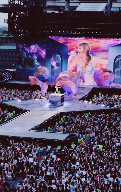 The Ears Tour Taylor Swift, Taylor Swift Eras Tours, Eras Tour Spotify Cover, Taylor Eras Tour Pictures, Vision Board Eras Tour, Taylor Swift The Eras Tour Photos, Welcome To The Eras Tour, Aesthetic Eras Tour Photos, Ears Tour Aesthetic