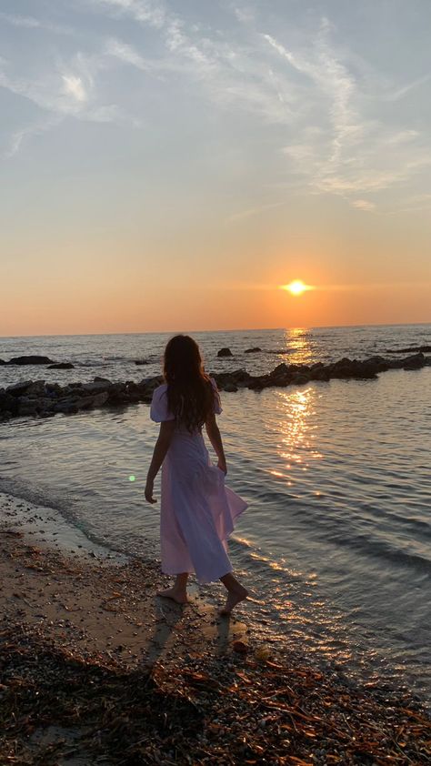 #girl #albania #aesthetic Albania Aesthetic, Beach Sunset Photoshoot, Seaside Pictures, Beach Story, Beach Photo Inspiration, Beach Poses By Yourself Photo Ideas, Beach Poses By Yourself, Best Friend Photography, Beach Photography Poses