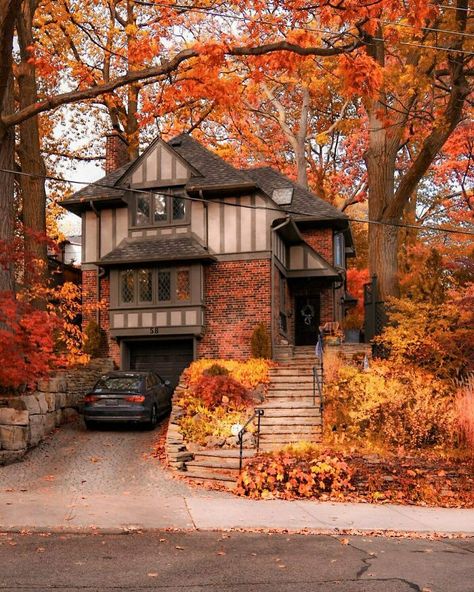 Fall Houses Exterior, Tudor Style Homes, Home Designer, Tudor House, Tudor Style, Autumn Scenery, Cute House, Sims House, Dream House Exterior