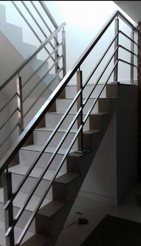 Elegant staircase design beautiful staircase ideas metal staircase design ideas decorations Stairs Railing Design, Reling Design, Stainless Steel Stair Railing, Steel Stairs Design, Safety Grill, Steel Grill Design, Steel Stair Railing, Balcony Glass Design, Grill Designs